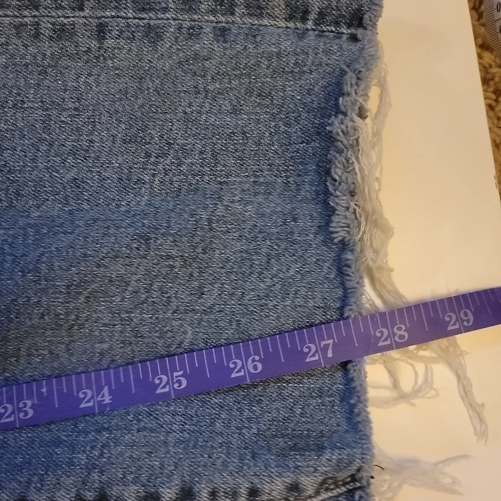 LEVI'S WEDGIE STRAIGHT FRAYED HEM BUTTON FRONT JEANS, SZ 32